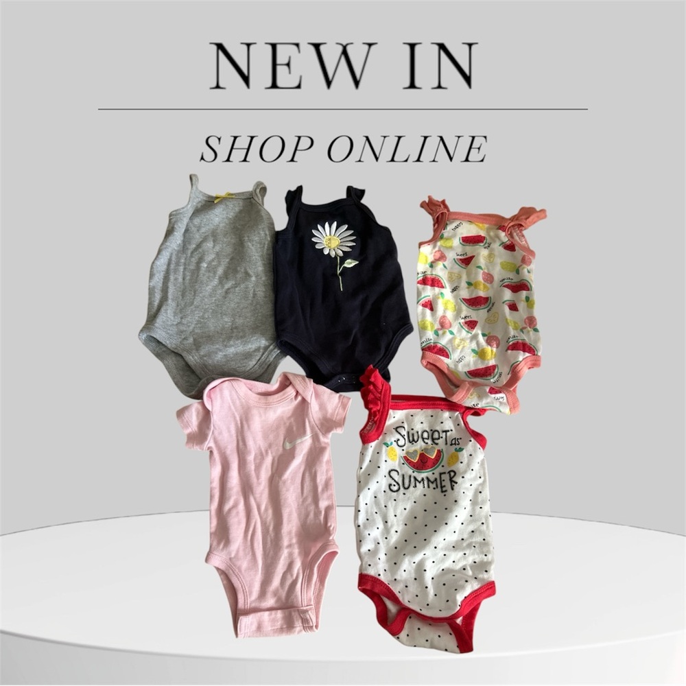 Set of 5 Baby Onesies with Floral and Fruit Designs